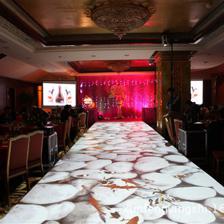 沉浸式互動新體驗 青島商場、游戲廳與展館的互動投影應用